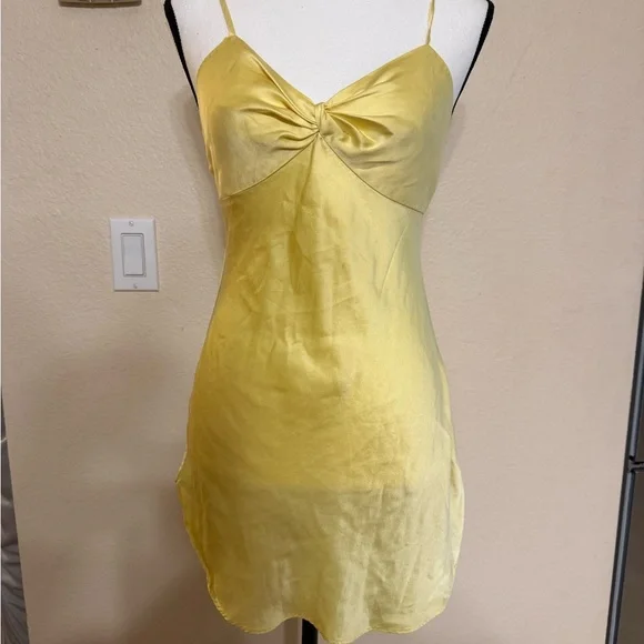 VTG Victoria’s Secret Silk Small Slip Dress Chemise Nightgown Adjustable Straps - Picture 1 of 9